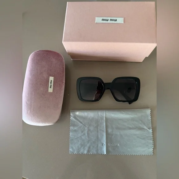 Miu Miu Sunglasses SMU 10Y 56 17 - Picture 1 of 10